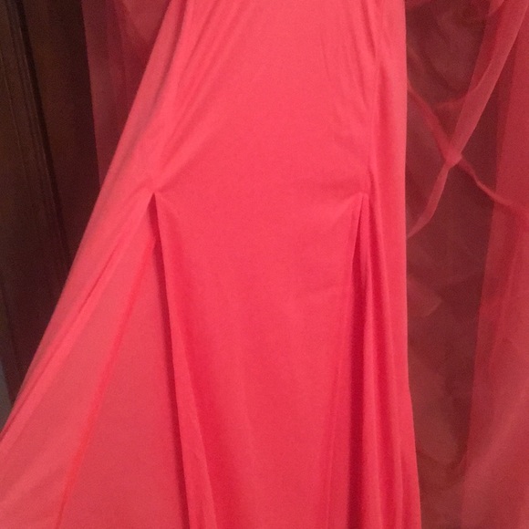 Coral evening dress - Picture 4 of 8